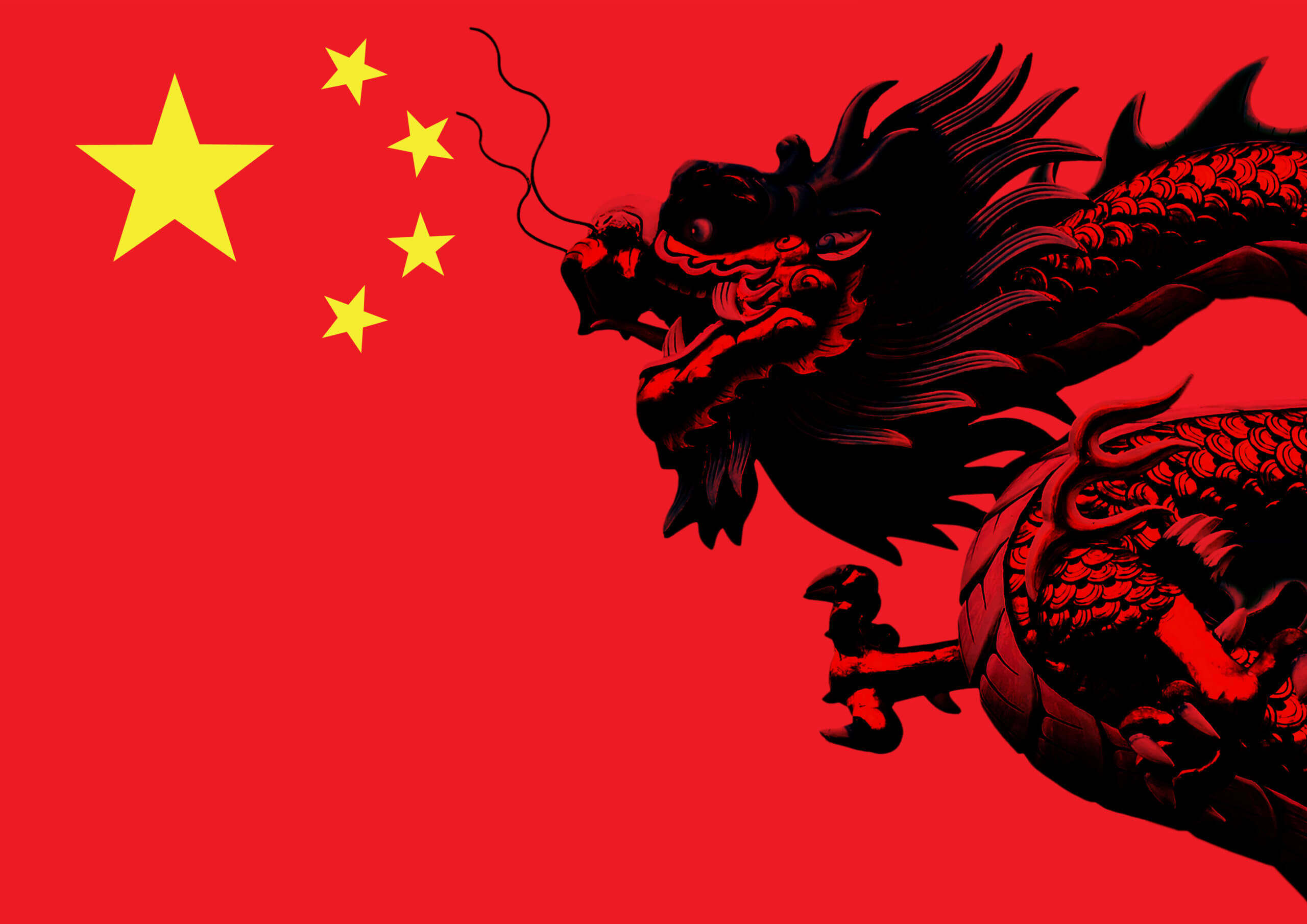 Ein schwarzer Drache rechts im Bild ist auf der Flagge von China abgebildet. Links oben sieht man einen großen und vier kleine gelbe Sterne