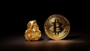 Gold Nugget und Bitcoin-Münze