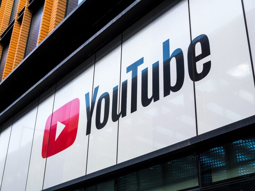 London,,Uk,,June,5th,2021:,The,Youtube,Space,London,,Logo YouTube