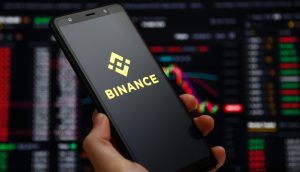 Binance-Logo auf Smartphone