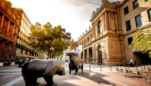 Bulle und Bär in Frankfurt als Symbol für die Börse