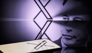"Free Speech" ist Elon Musk so wichtig, dass X (née Twitter) immer mehr Nazis, Scammern und Schwurblern als Sprachrohr dient